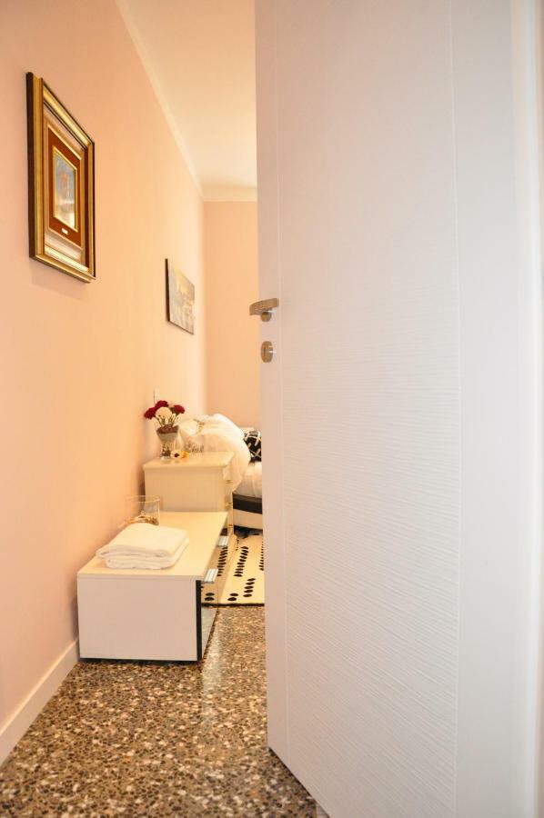 Michel'S House Apartment เจนัว ภายนอก รูปภาพ